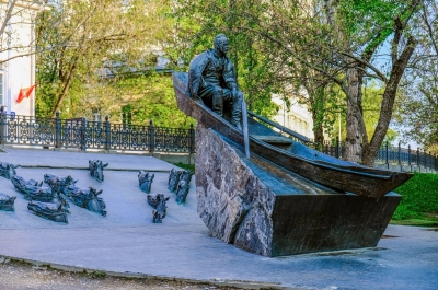 Памятники Москвы: памятник Шолохову